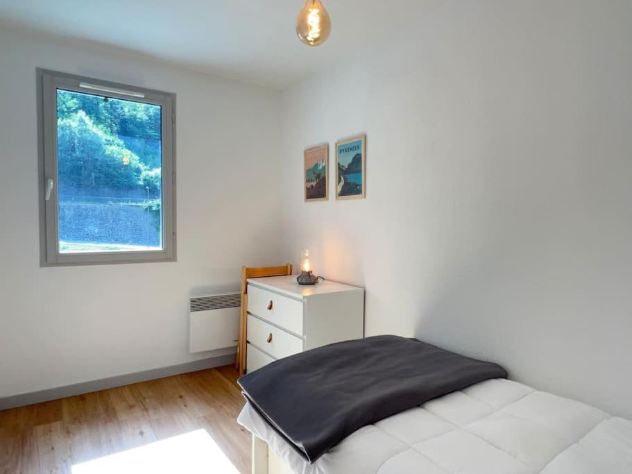 T3 Centre Ville Avec Parking, Balcon Et Wifi. 5P. Cauterets Dış mekan fotoğraf